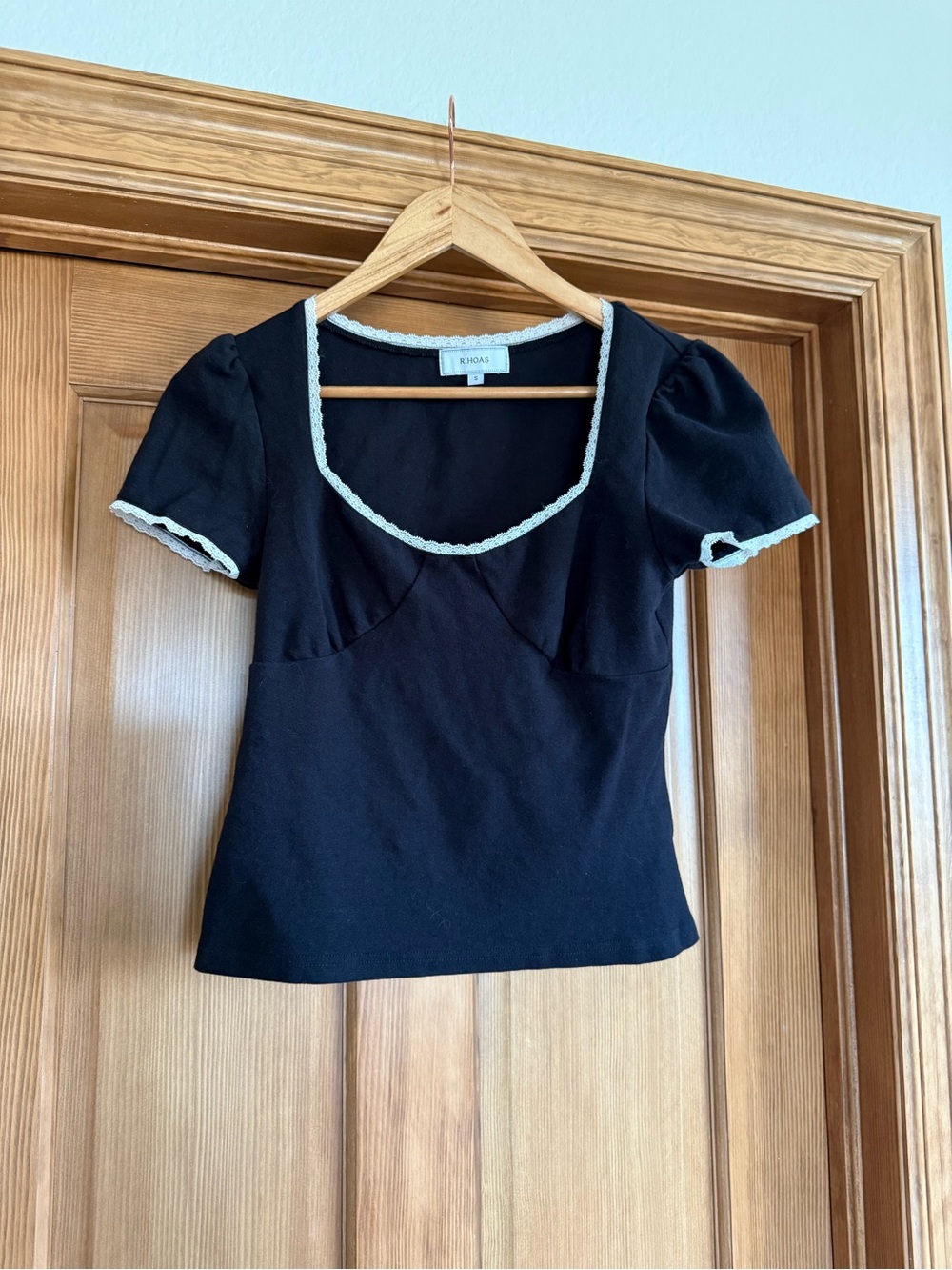 RIHOAS Black Scoop Neck Top with Cream Trim